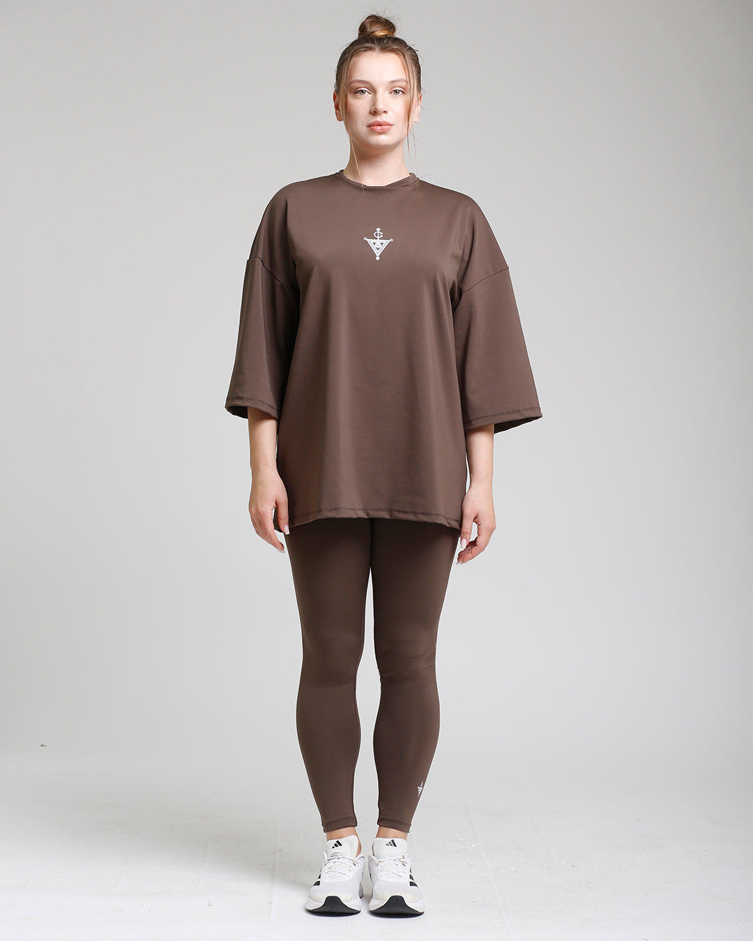Mustan rento t-paita Mocha