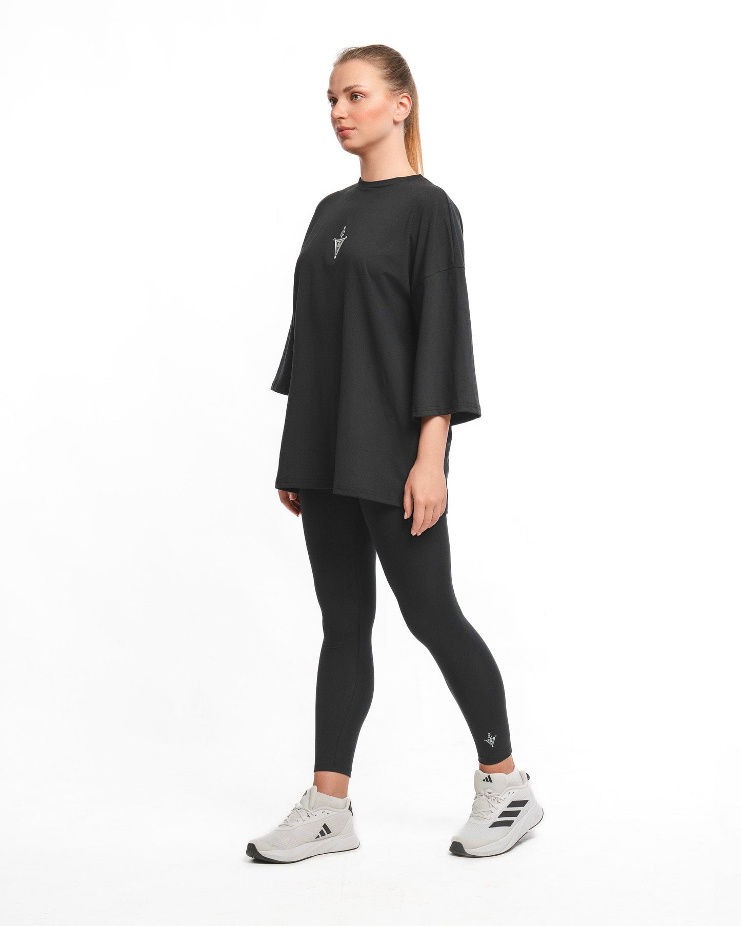Mustan rento t-paita Olive M